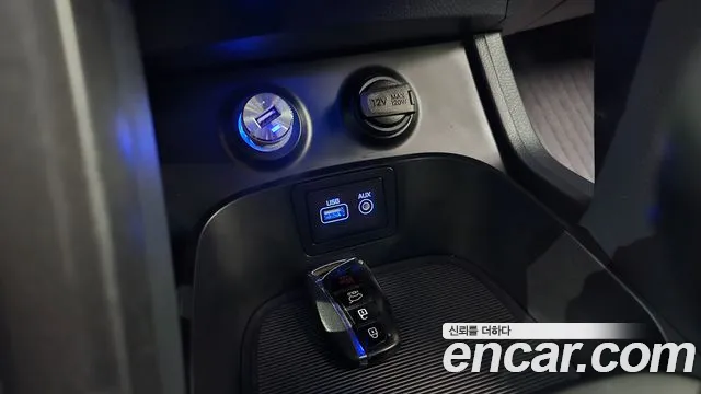 Hyundai Santa Fe 2017 thumb 12