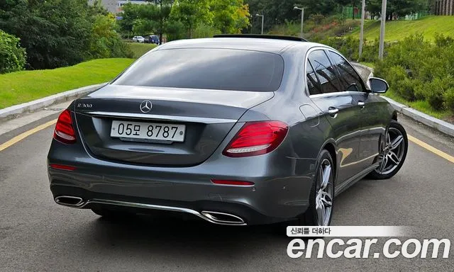 Mercedes-Benz E-Класс 2019 thumb 2