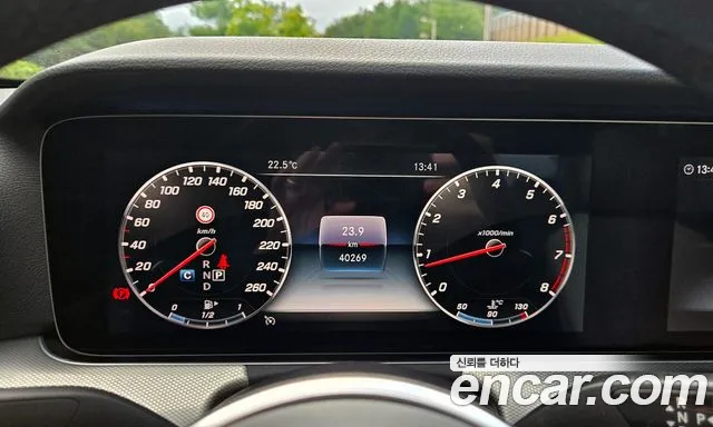 Mercedes-Benz E-Класс 2019 thumb 9