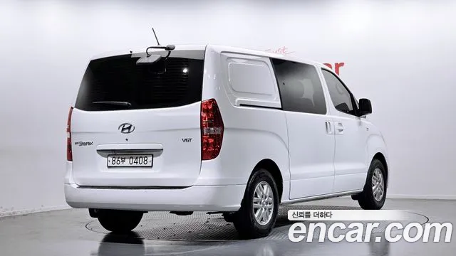 Hyundai Starex 2017 thumb 2