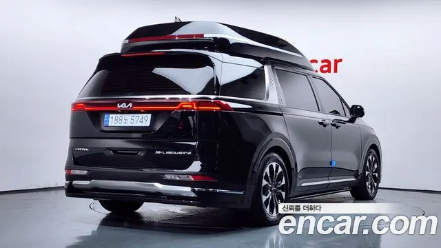 Kia Carnival 2022 thumb 2