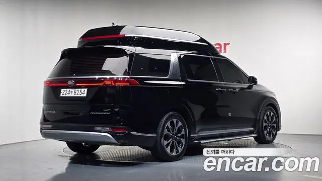 Kia Carnival 2020 thumb 2