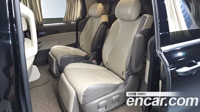 Kia Carnival 2020 thumb 11
