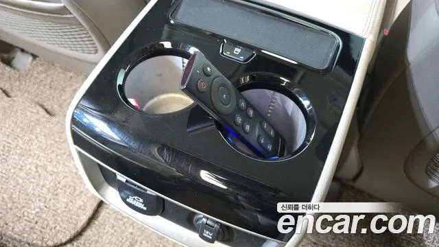 Kia Carnival 2020 thumb 12