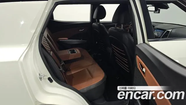 KG_Mobility_Ssangyong TIBOLI 2017 thumb 10