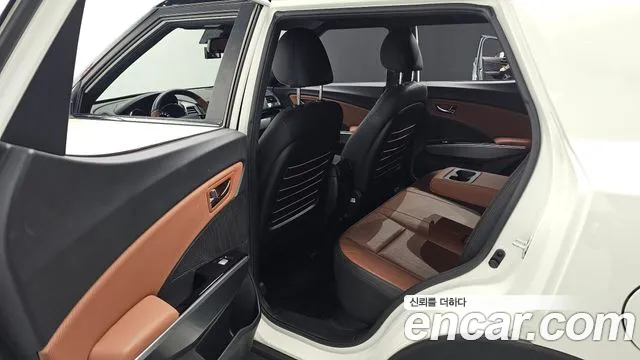 KG_Mobility_Ssangyong TIBOLI 2017 thumb 11