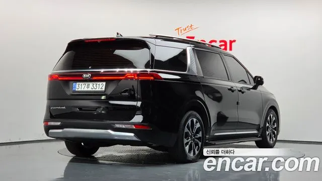Kia Carnival 2021 thumb 2