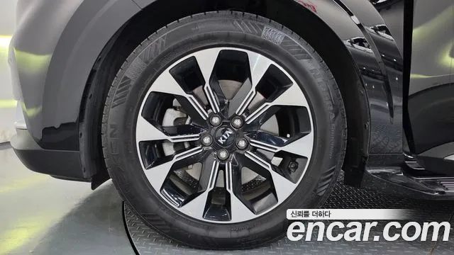 Kia Carnival 2021 thumb 5