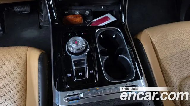 Kia Carnival 2021 thumb 9