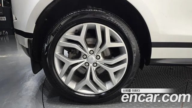 Land Rover Range Rover Evoque 2023 thumb 5