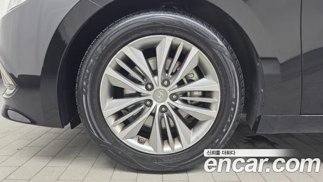 Hyundai Grandeur 2016 thumb 5