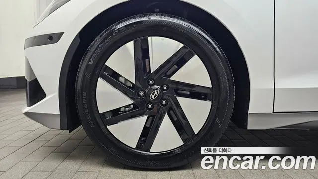Hyundai IONIQ 6 2024 thumb 4