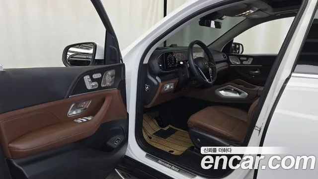 Mercedes-Benz GLE 2025 thumb 10