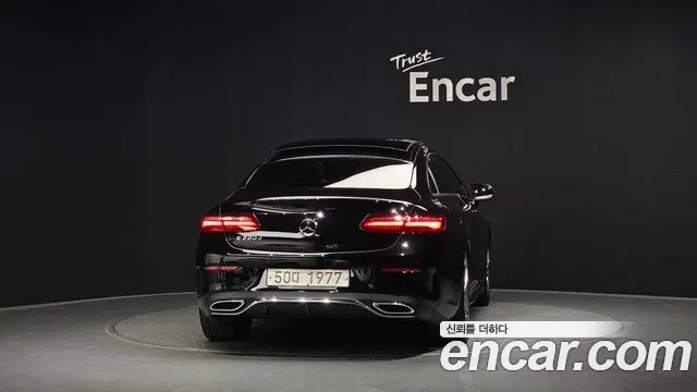Mercedes-Benz E-Класс 2018 thumb 4
