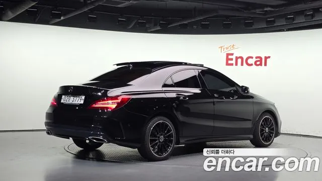 Mercedes-Benz CLA 2018 thumb 2