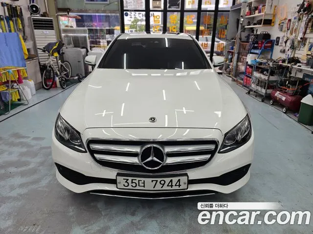 Mercedes-Benz E-Класс 2019 thumb 2