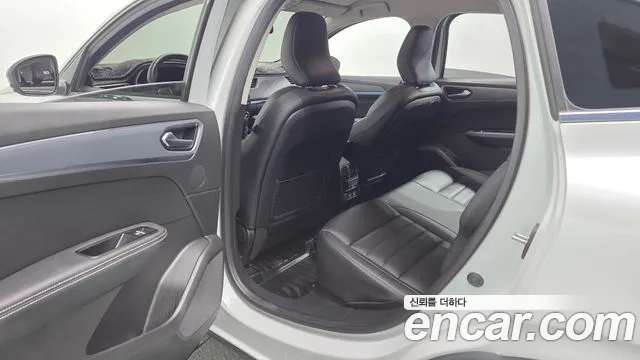 Renault-KoreaSamsung Arkana 2021 thumb 12