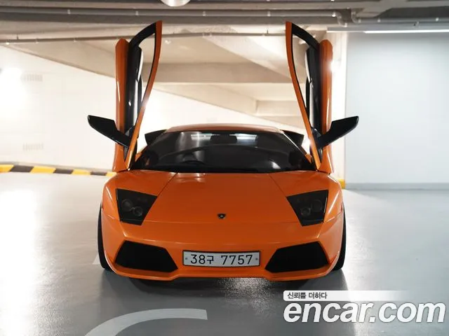 Lamborghini Murcielago 2006 thumb 6
