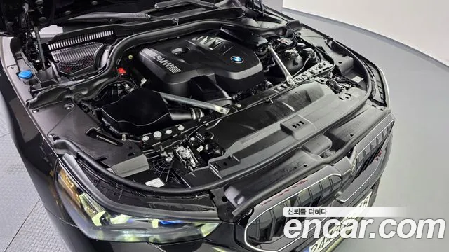 BMW 5-Series 2025 thumb 6