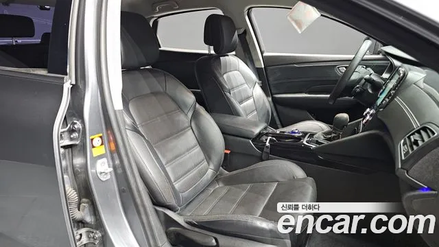 Renault-KoreaSamsung Megane 2017 thumb 11