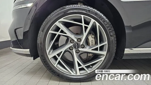 Genesis G90 2023 thumb 4