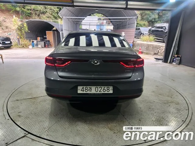 Renault-KoreaSamsung Megane 2016 thumb 5