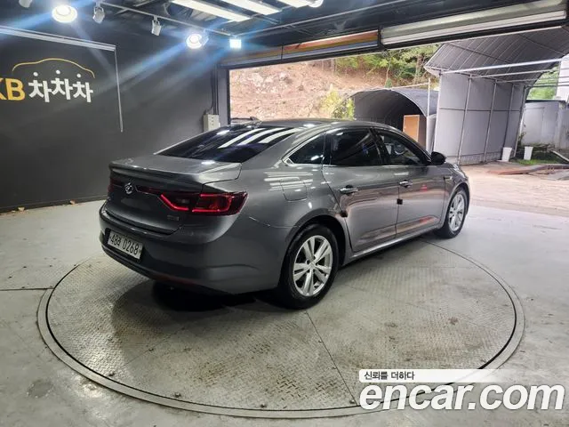 Renault-KoreaSamsung Megane 2016 thumb 7