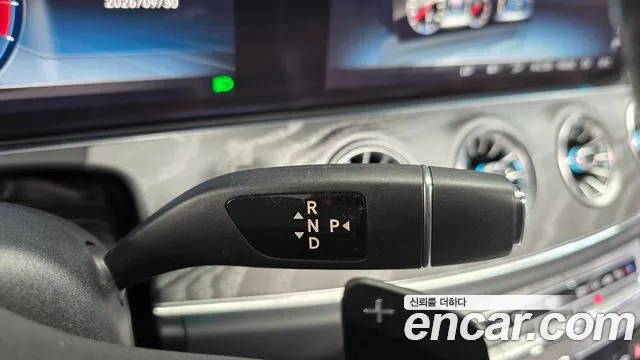 Mercedes-Benz CLS-Class 2019 thumb 9