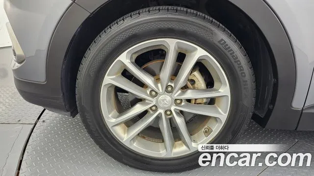 Hyundai Santa Fe 2015 thumb 4