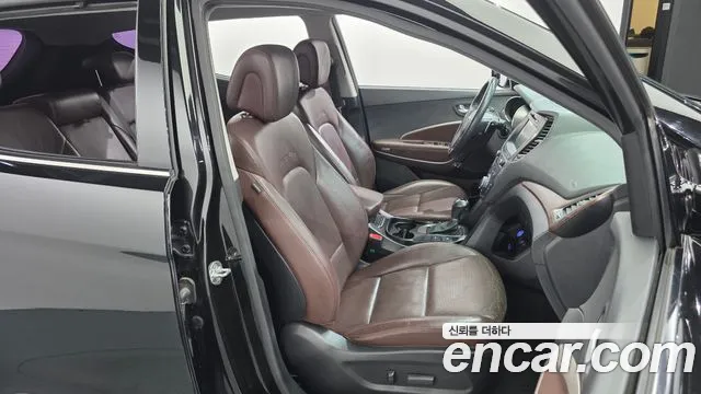 Hyundai Santa Fe 2016 thumb 12