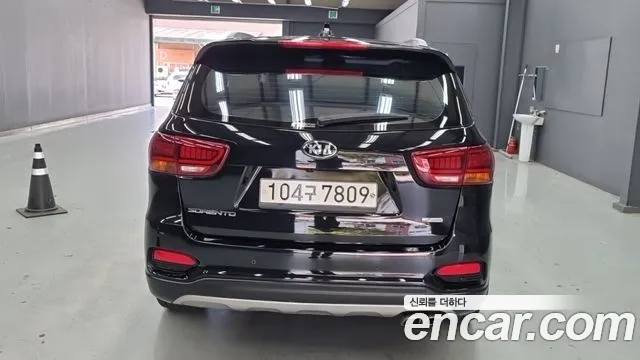Kia Sorento 2018 thumb 4