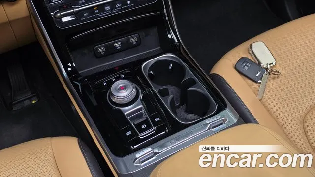 Kia Carnival 2021 thumb 8