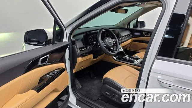 Kia Carnival 2021 thumb 9