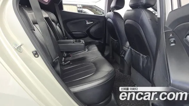 Hyundai Tucson 2013 thumb 12