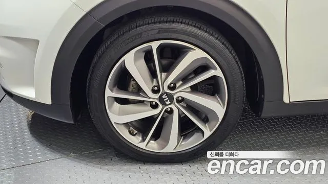Kia Niro 2018 thumb 5