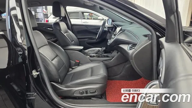 ChevroletGMDaewoo Malibu 2017 thumb 11