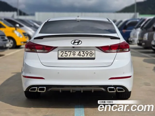 Hyundai Avante 2017 thumb 4