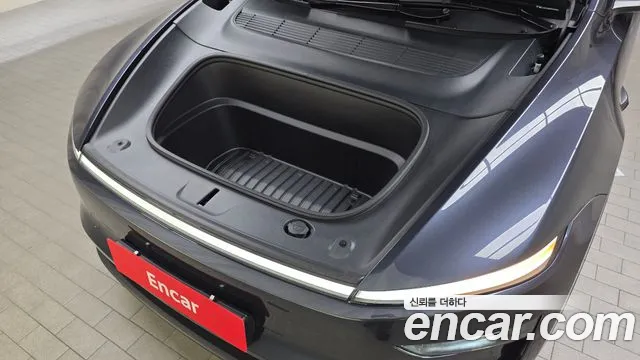 Tesla Model Y 2026 thumb 5