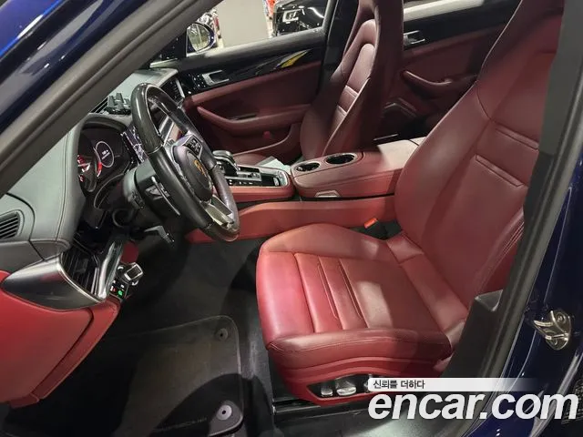 Porsche Panamera 2020 thumb 6