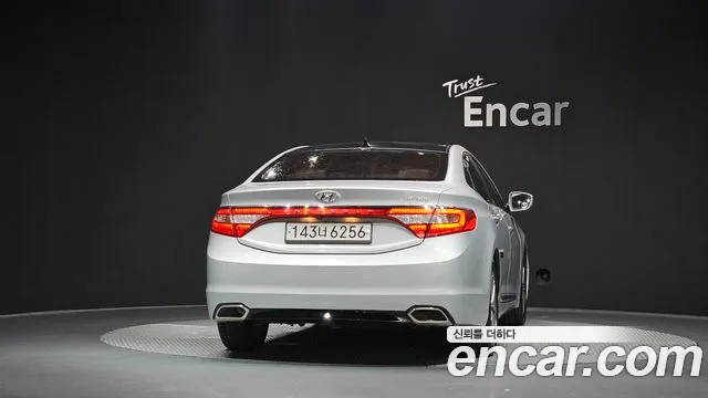 Hyundai Grandeur 2014 thumb 4