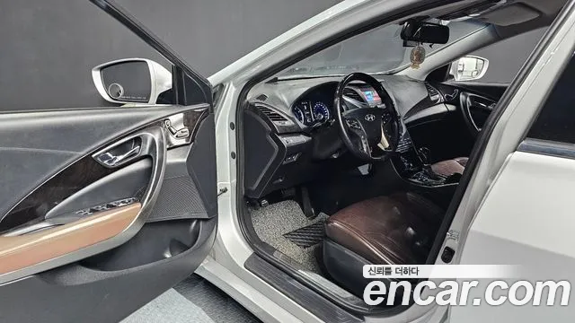 Hyundai Grandeur 2014 thumb 10
