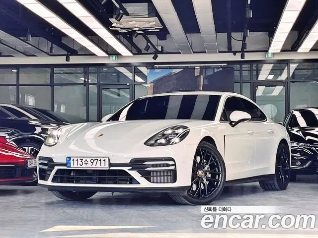 Porsche Panamera 2021 thumb 3