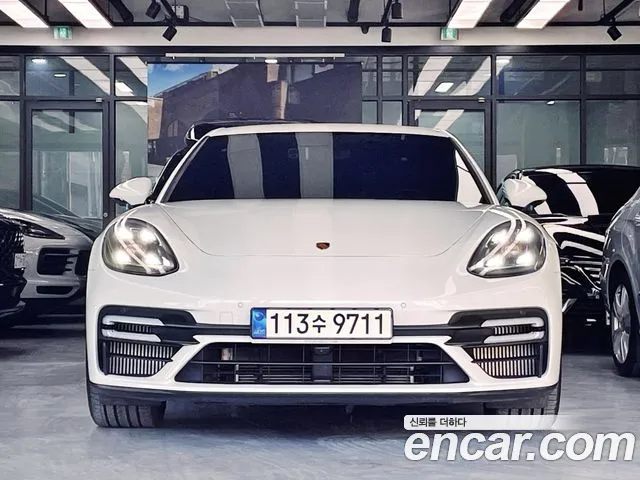 Porsche Panamera 2021 thumb 11