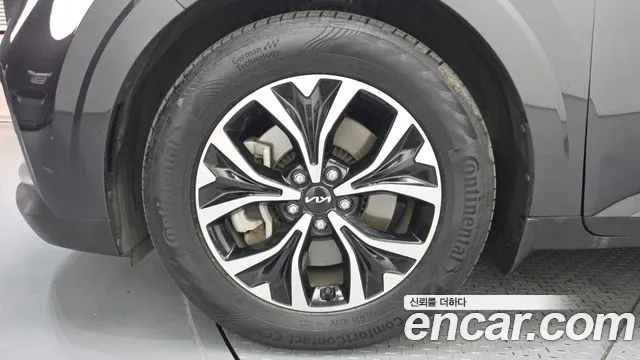 Kia Carnival 2021 thumb 5