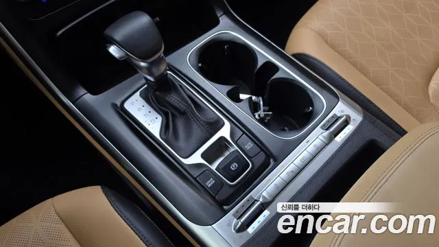 Kia Carnival 2021 thumb 9
