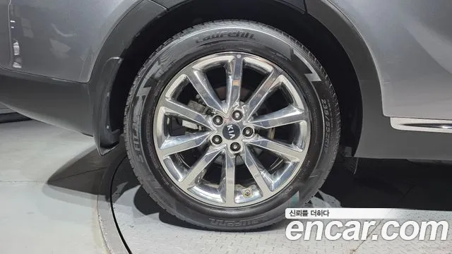 Kia Sorento 2015 thumb 5