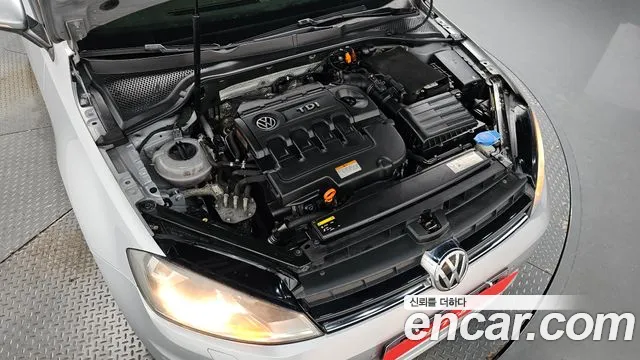 Volkswagen Golf Sportsvan 2013 thumb 5
