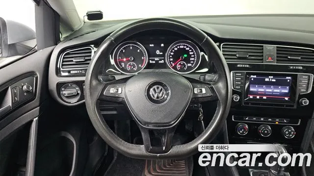 Volkswagen Golf Sportsvan 2013 thumb 12