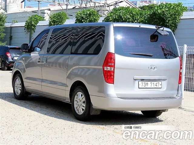 Hyundai Starex 2015 thumb 3