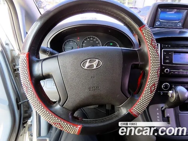 Hyundai Starex 2015 thumb 9
